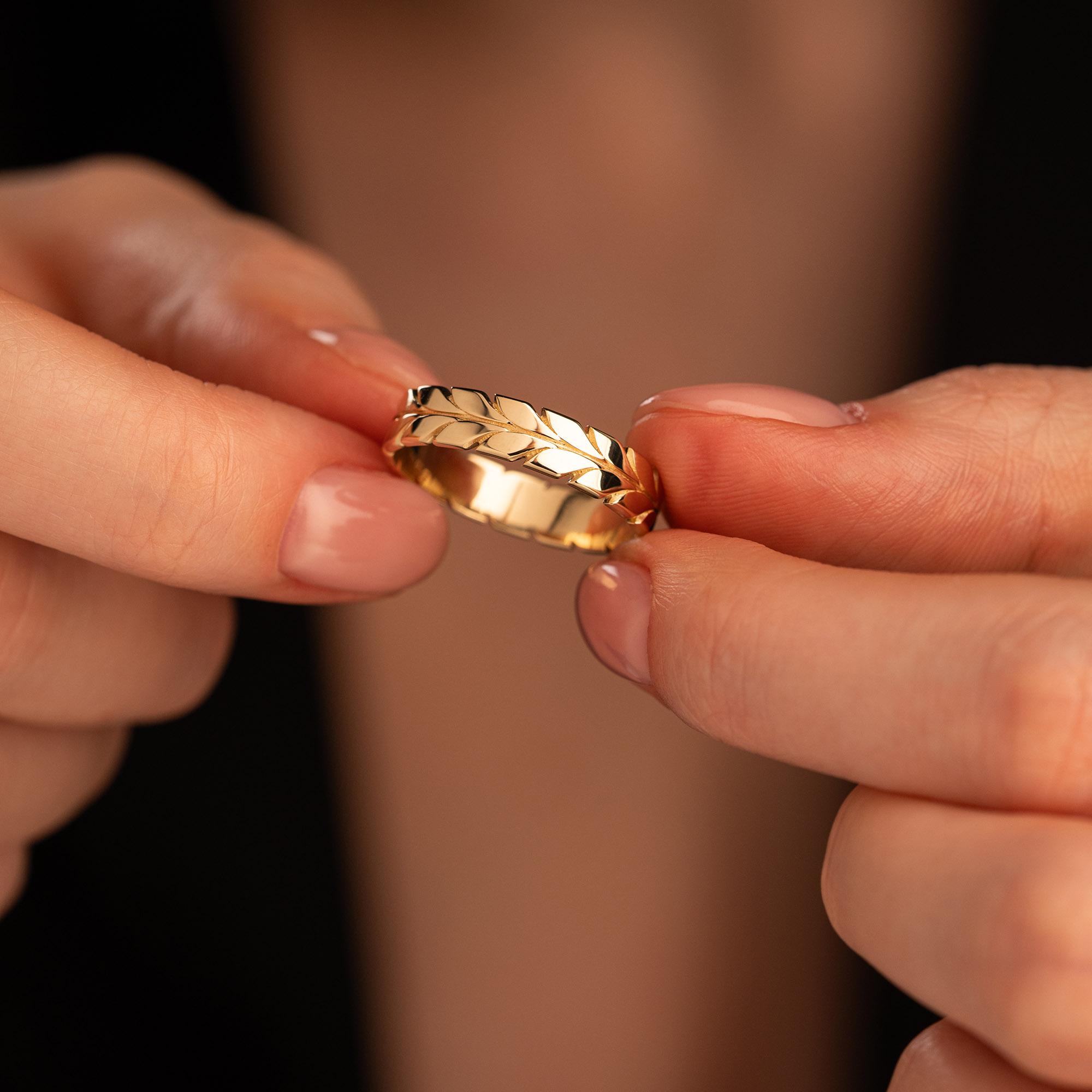 Обручальное кольцо 931910