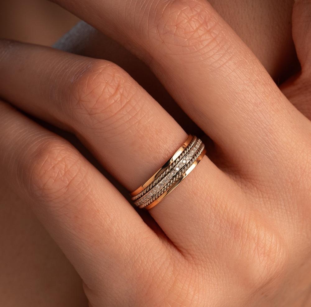 Обручальное кольцо с бриллиантами 432-600-406