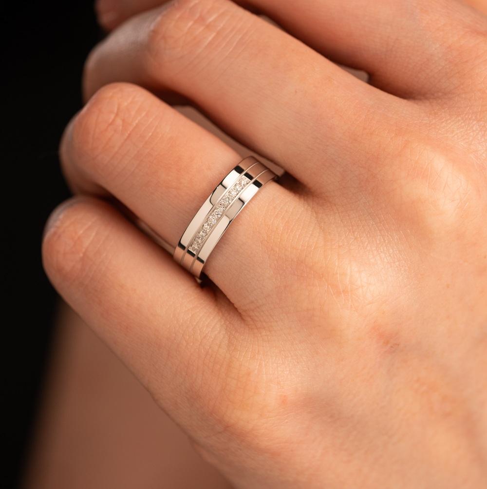 Кольцо из белого золота с бриллиантами 212-110-994