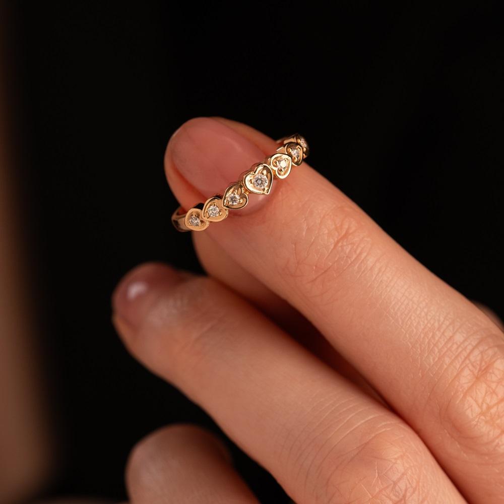 Кольцо с бриллиантами и сердечками 911334Б