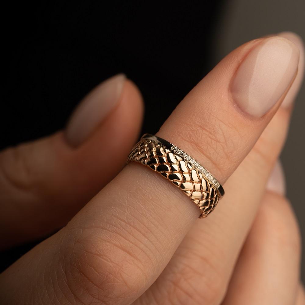 Кольцо из красного и белого золота с бриллиантами 911809Б