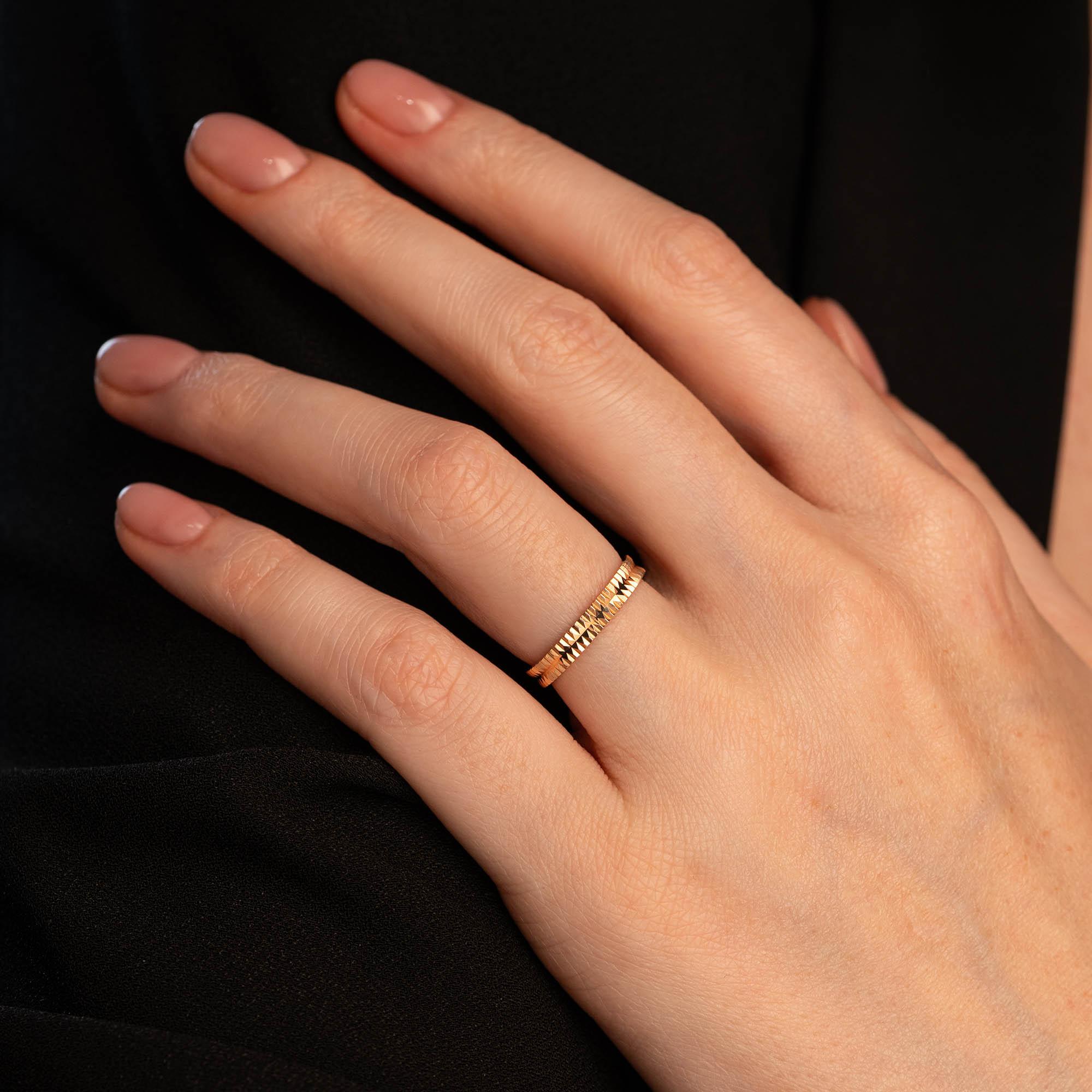 Обручальное кольцо из красного золота 500-000-1027