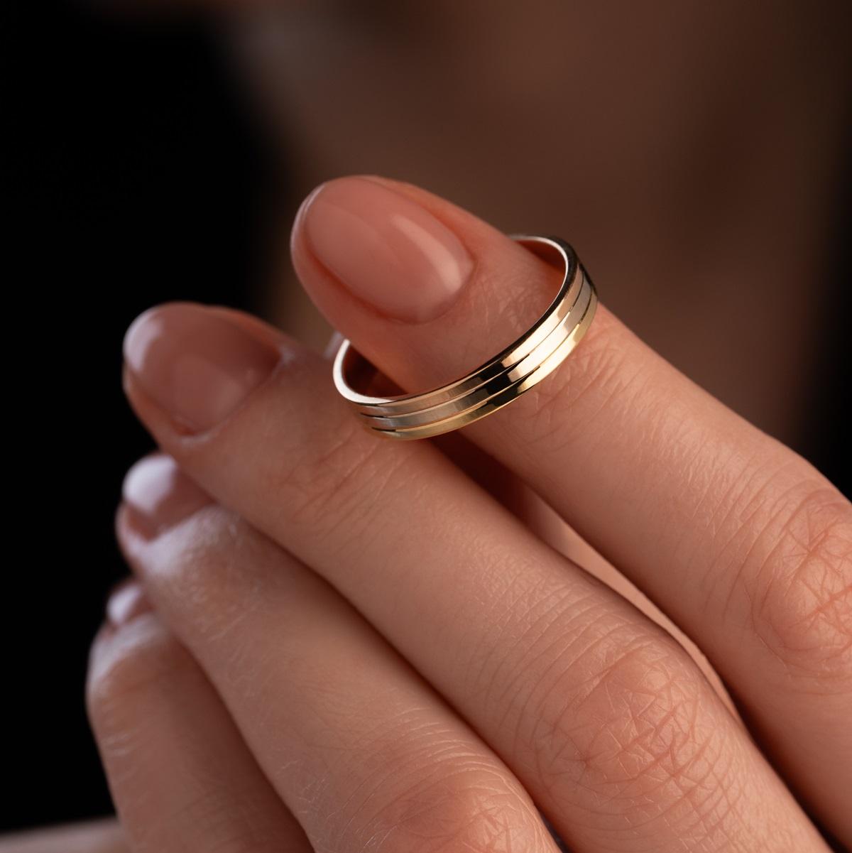 Обручальное кольцо из золота (синтеринг) 490-000-903