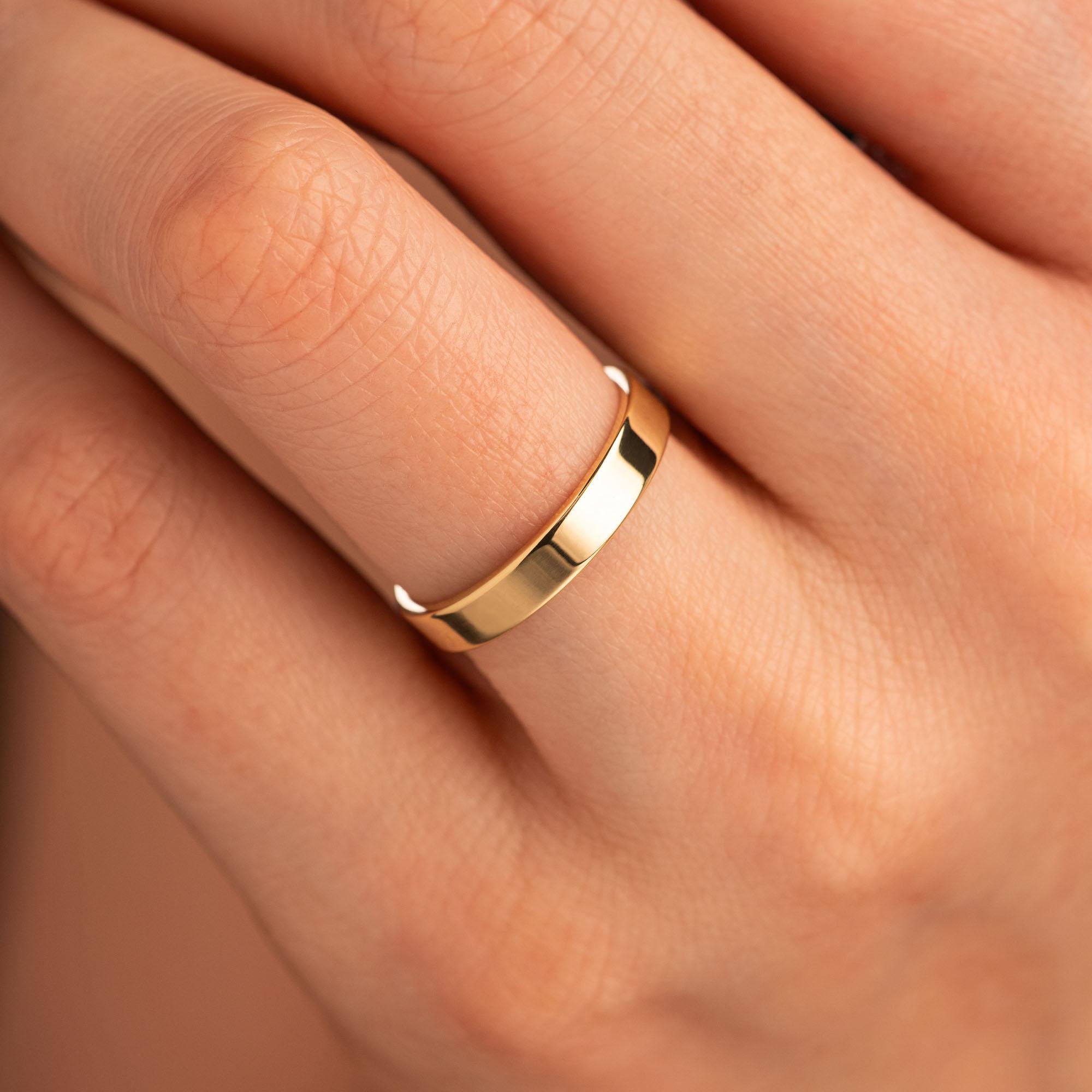 Обручальное кольцо из желтого золота 220-000-308