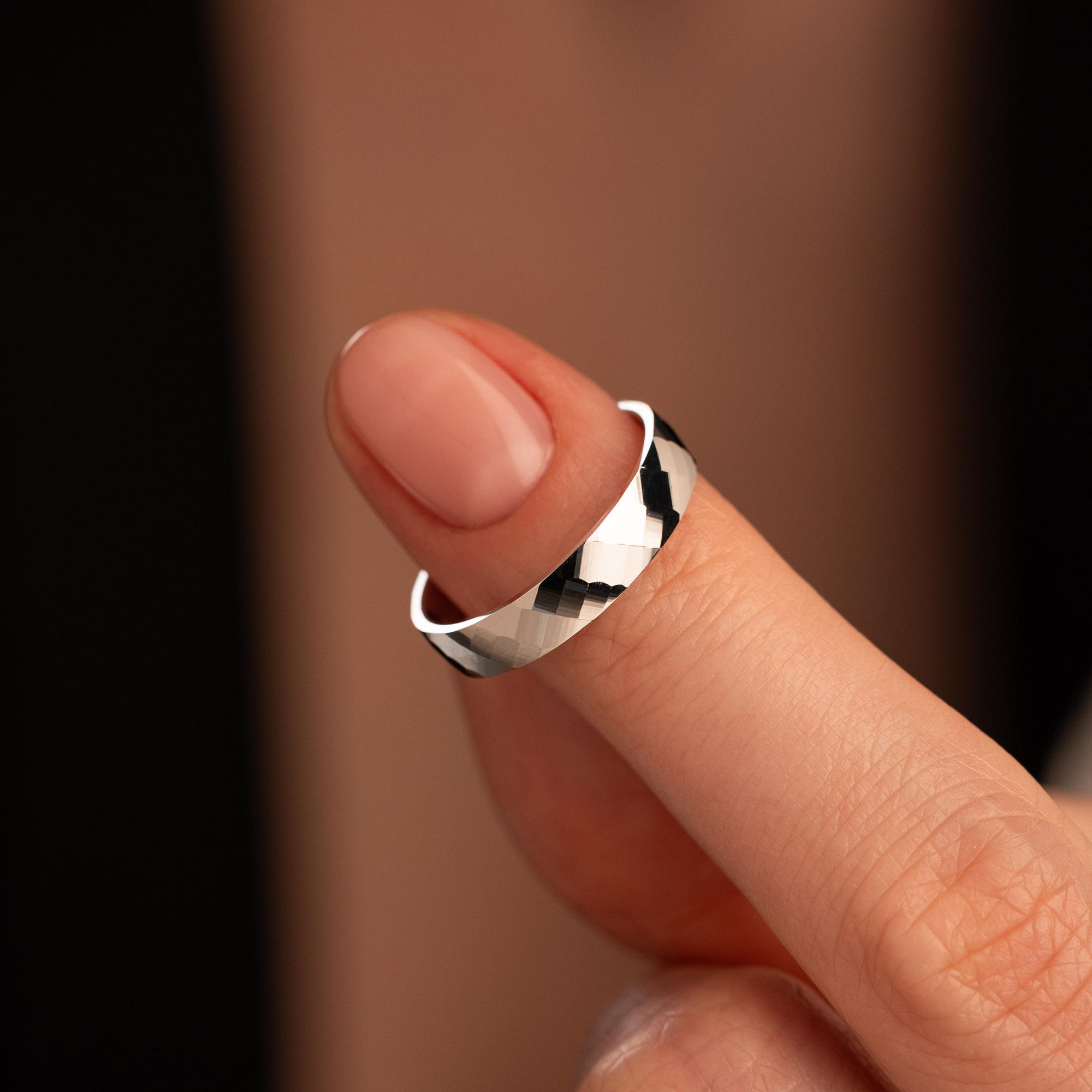 Обручальное кольцо из белого золота 510-000-1011