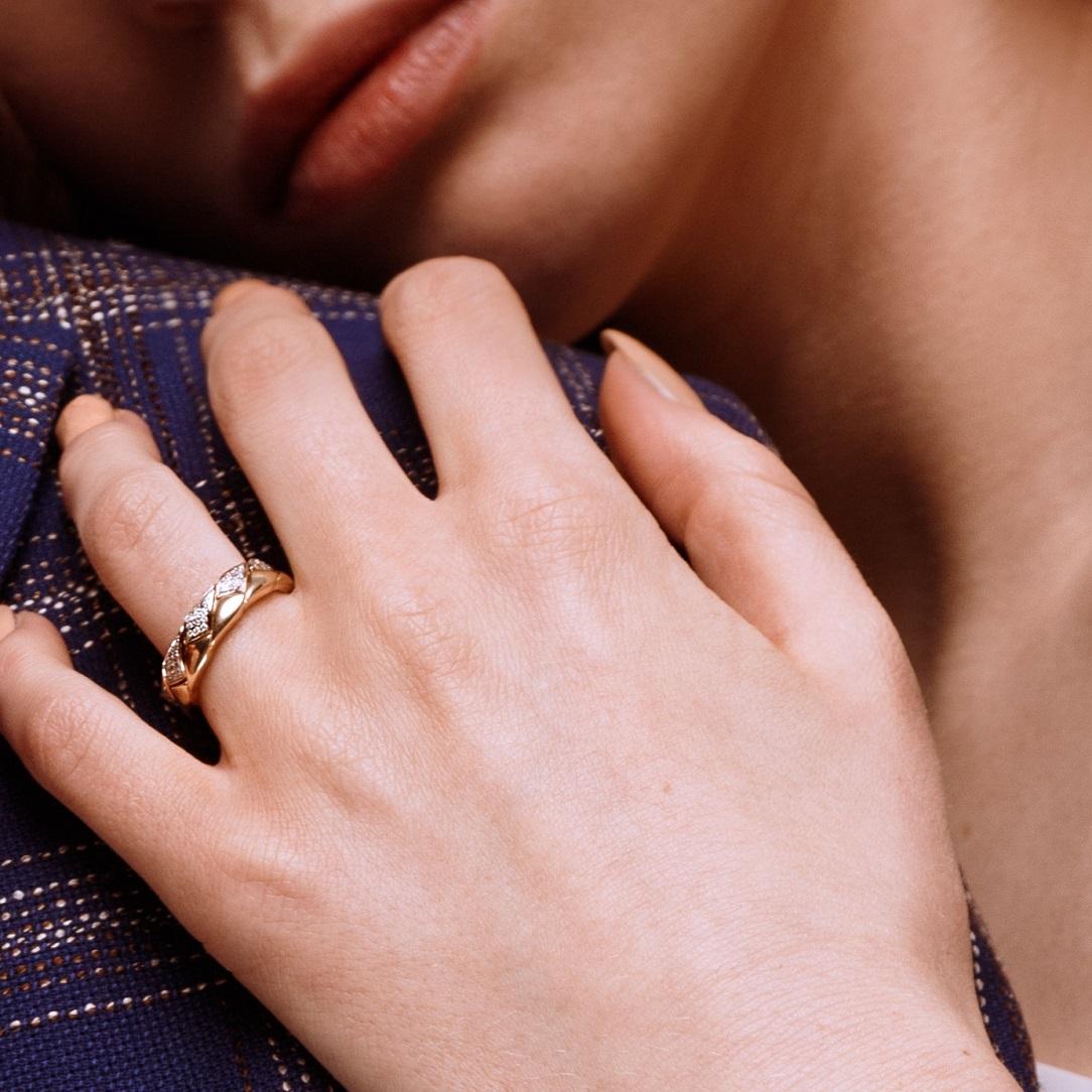 Кольцо из желтого золота с бриллиантами 921560Б