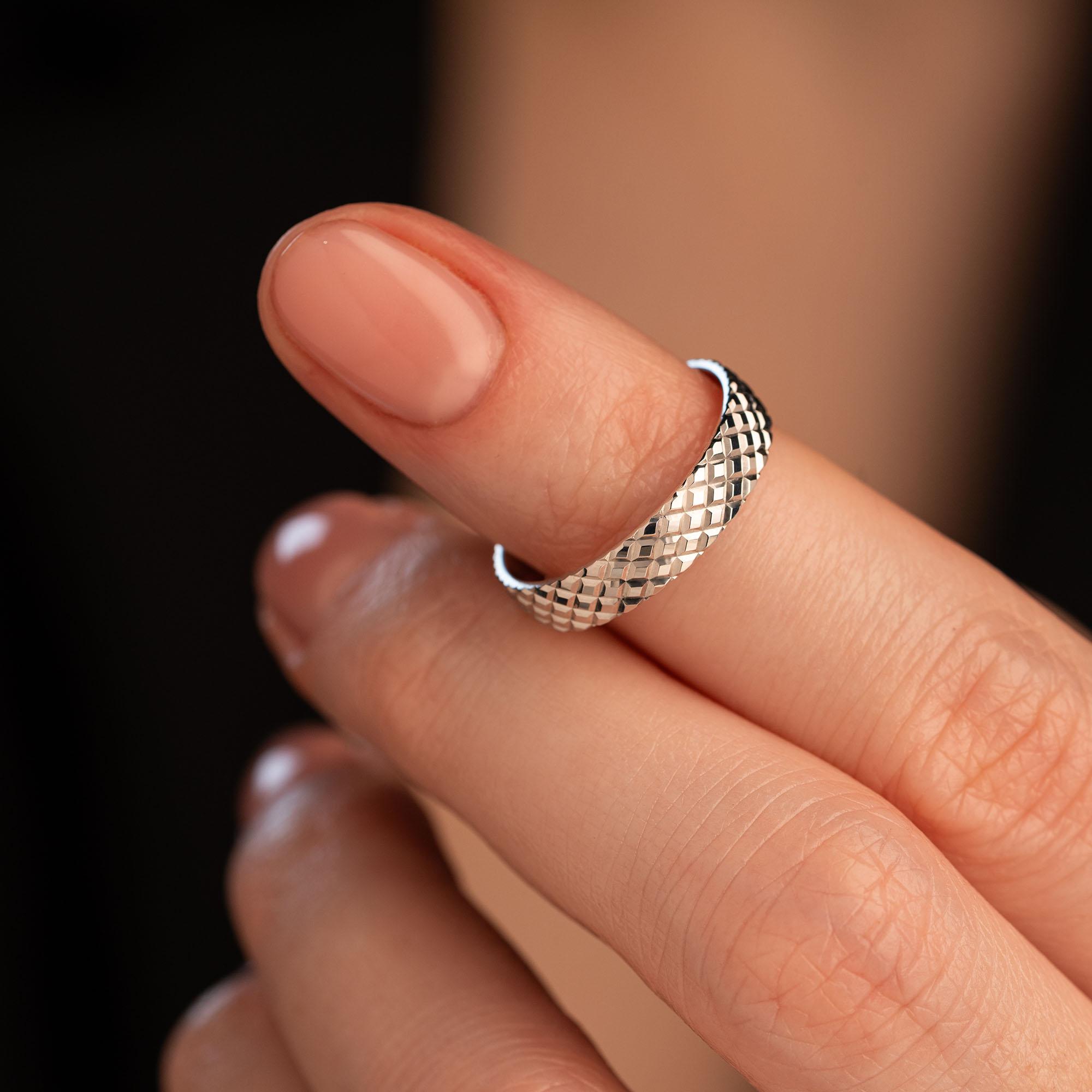 Обручальное кольцо из белого золота 510-000-1003