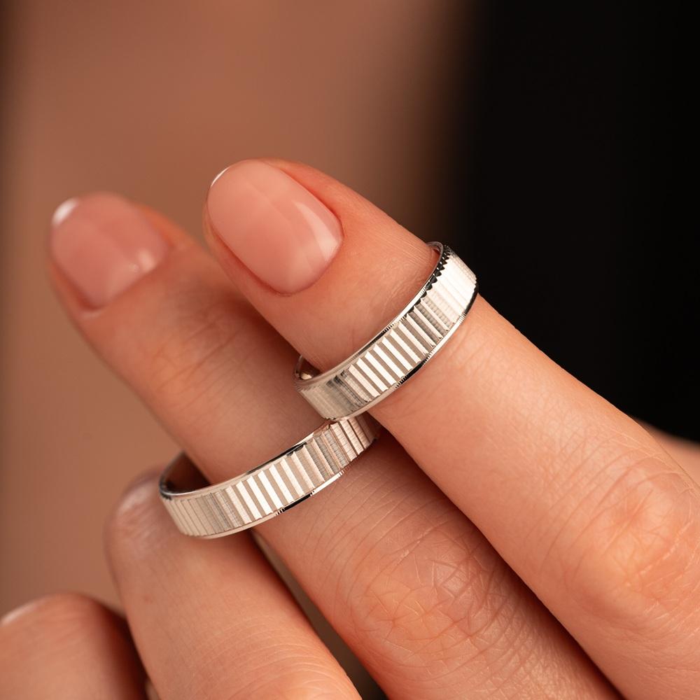 Обручальное кольцо из белого золота 510-000-1014