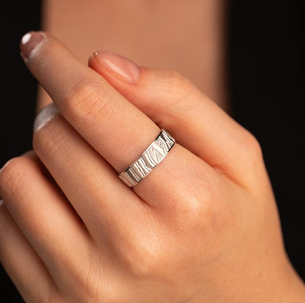 Обручальное кольцо из белого золота 510-000-089