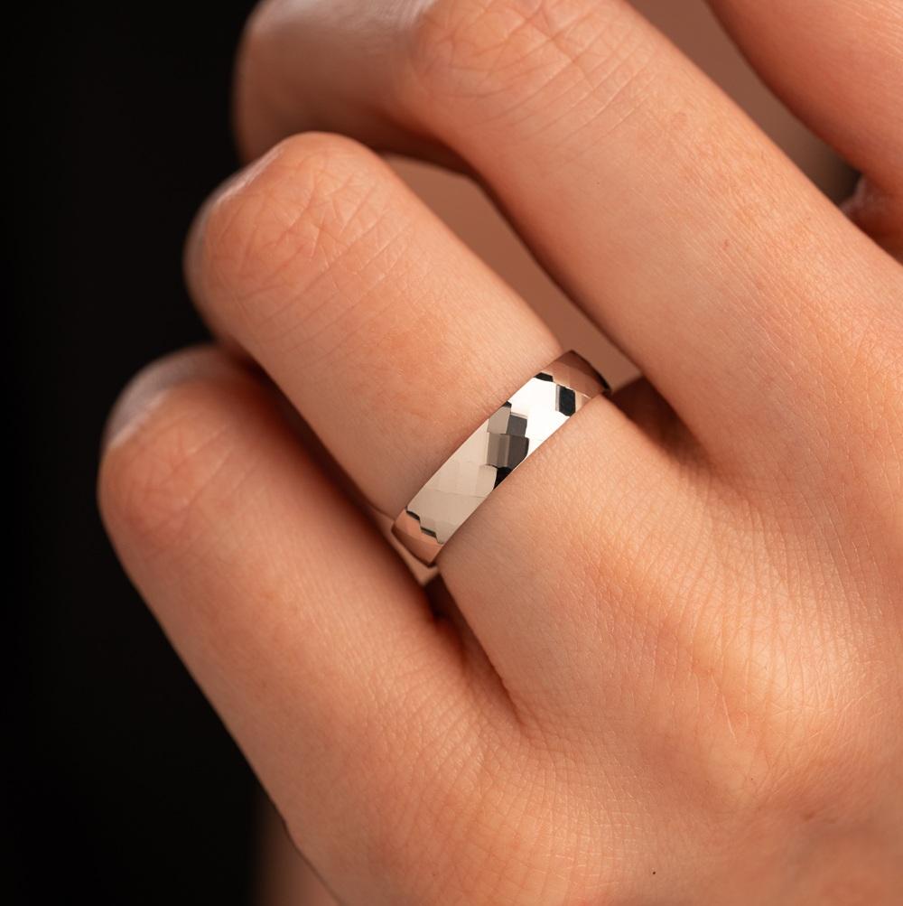 Обручальное кольцо из белого золота 510-000-1011