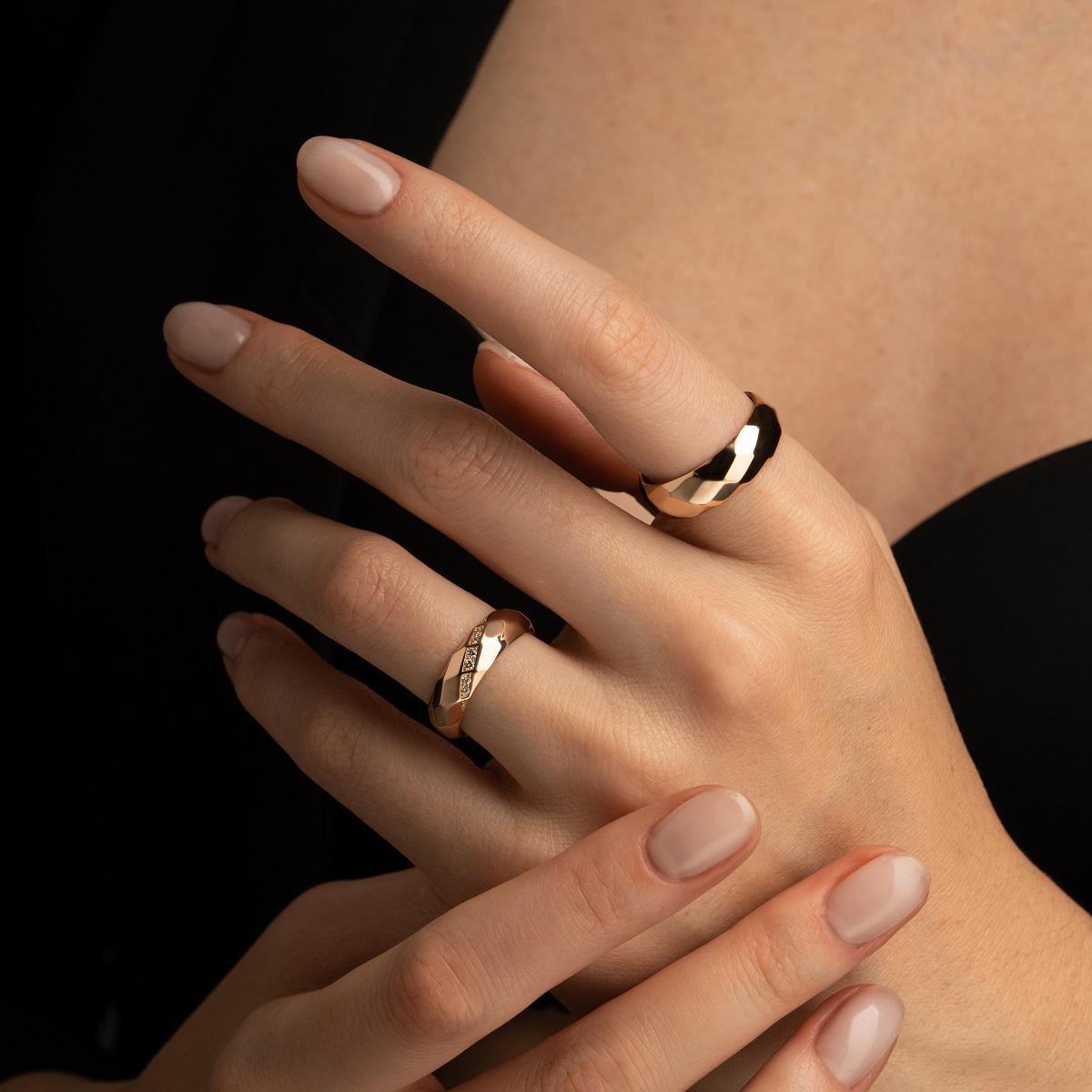 Кольцо из красного золота широкое 911669