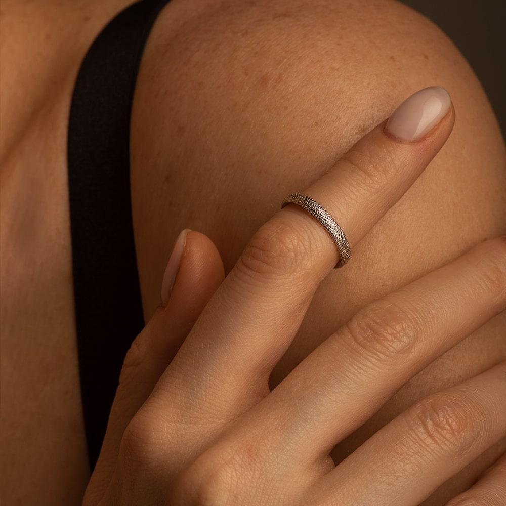 Обручальное кольцо из белого золота 921739-2