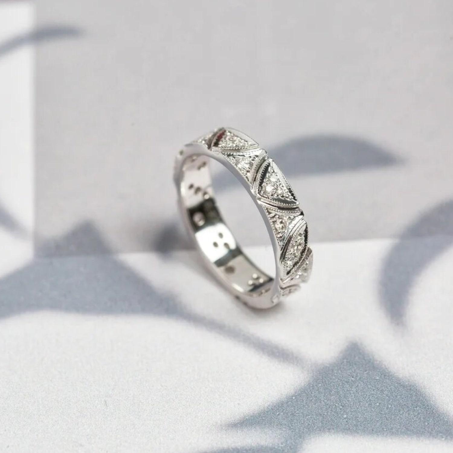 Кольцо из золота с бриллиантами 921404Б