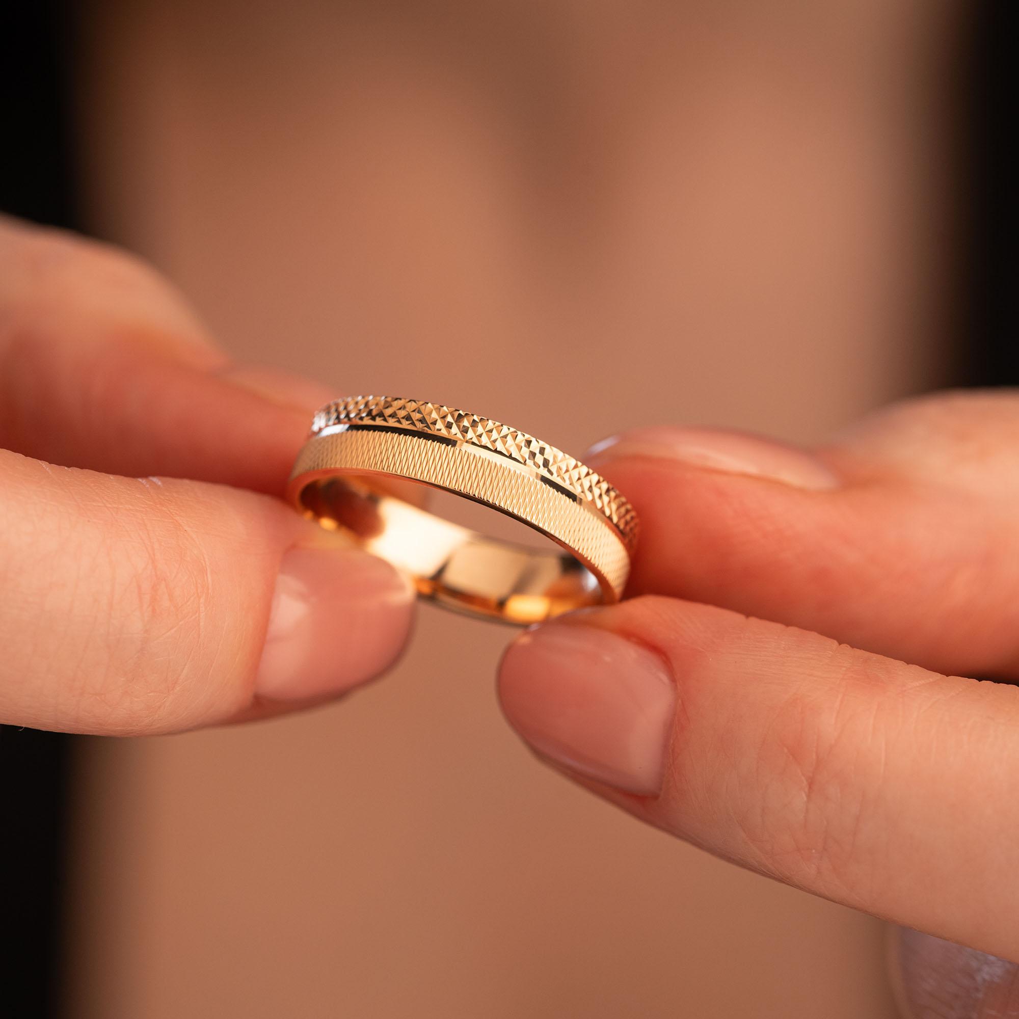 Обручальное кольцо из красного золота  500-000-1022