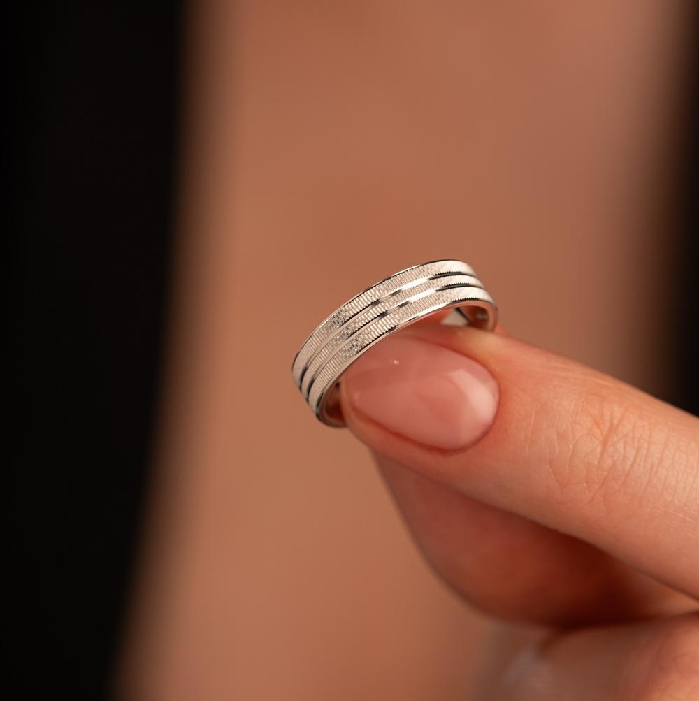 Обручальное кольцо из белого золота 510-000-1019