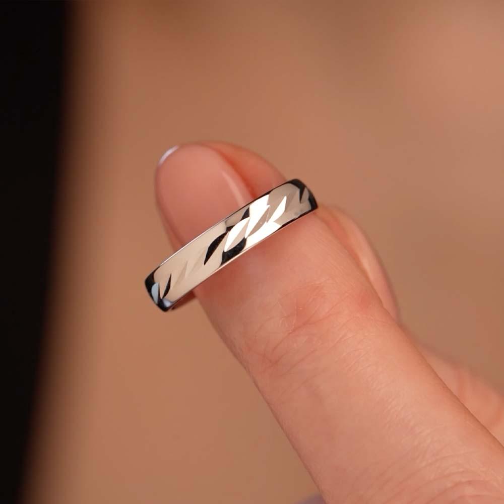 Обручальное кольцо из белого золота 210-000-611