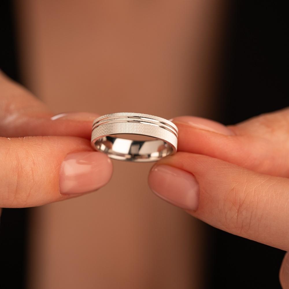 Обручальное кольцо из белого золота 510-000-1017