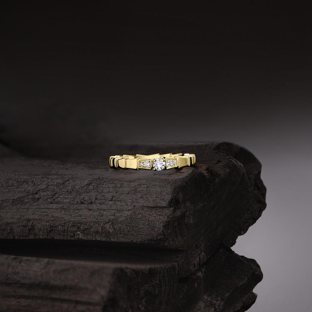 Кольцо из желтого золота с бриллиантами 931507-3Б