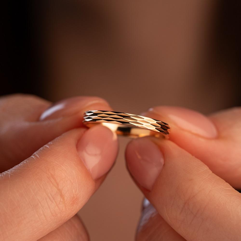 Обручальное кольцо из красного золота 200-000-177