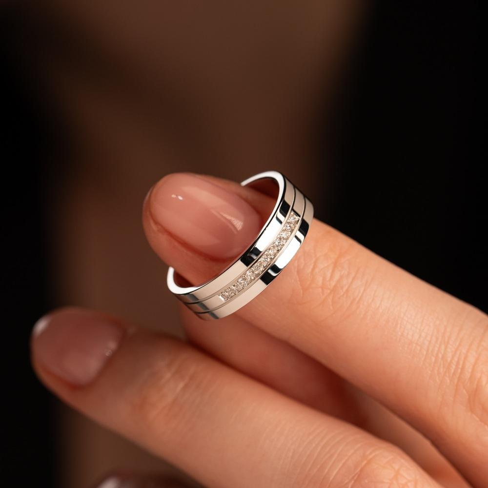 Кольцо из белого золота с бриллиантами 212-110-994