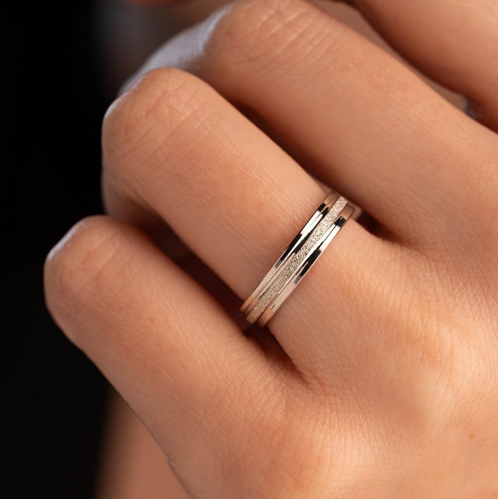 Обручальное кольцо из белого золота 210-000-717