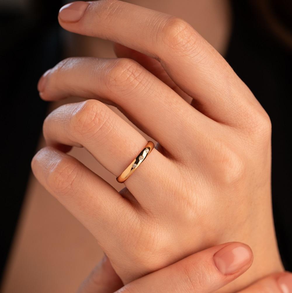 Обручальное кольцо с бриллиантами 102-030-530