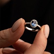 Помолвочное кольцо с сапфиром и бриллиантами 921806С