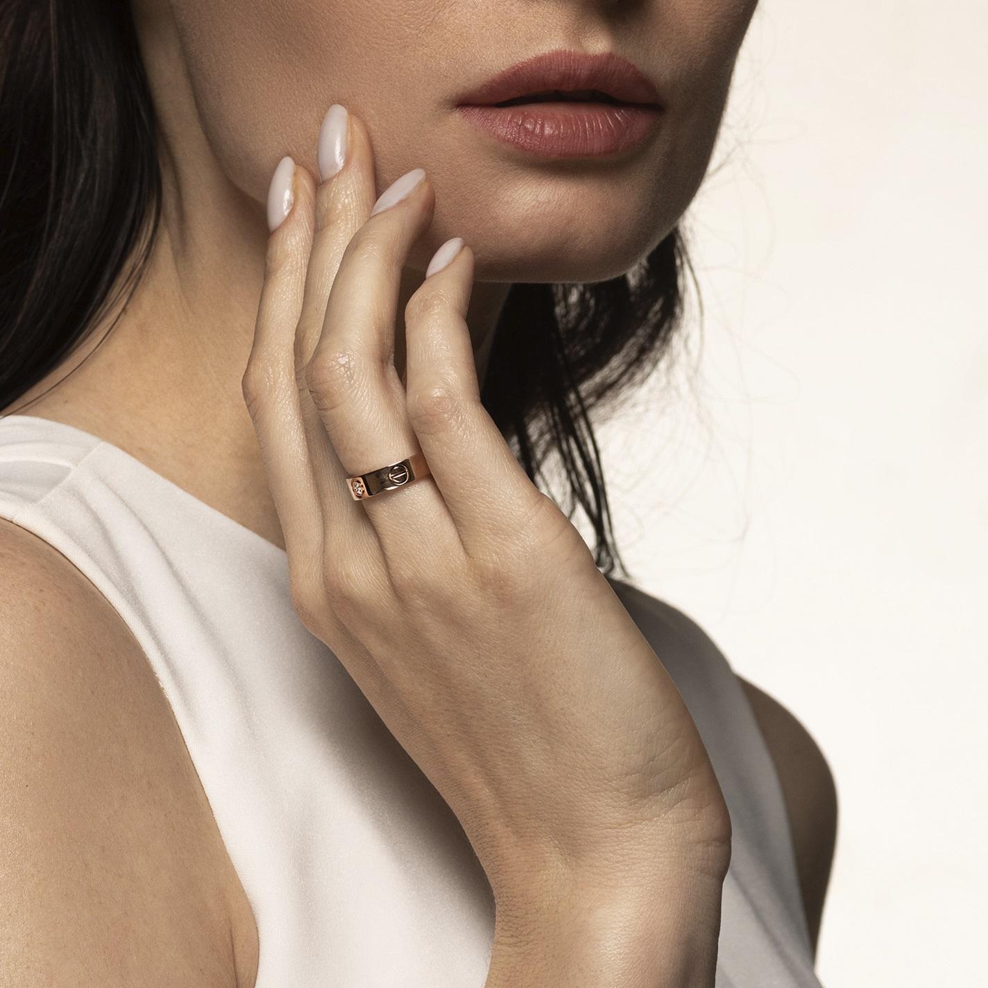 Кольцо из золота с бриллиантом 911553Б