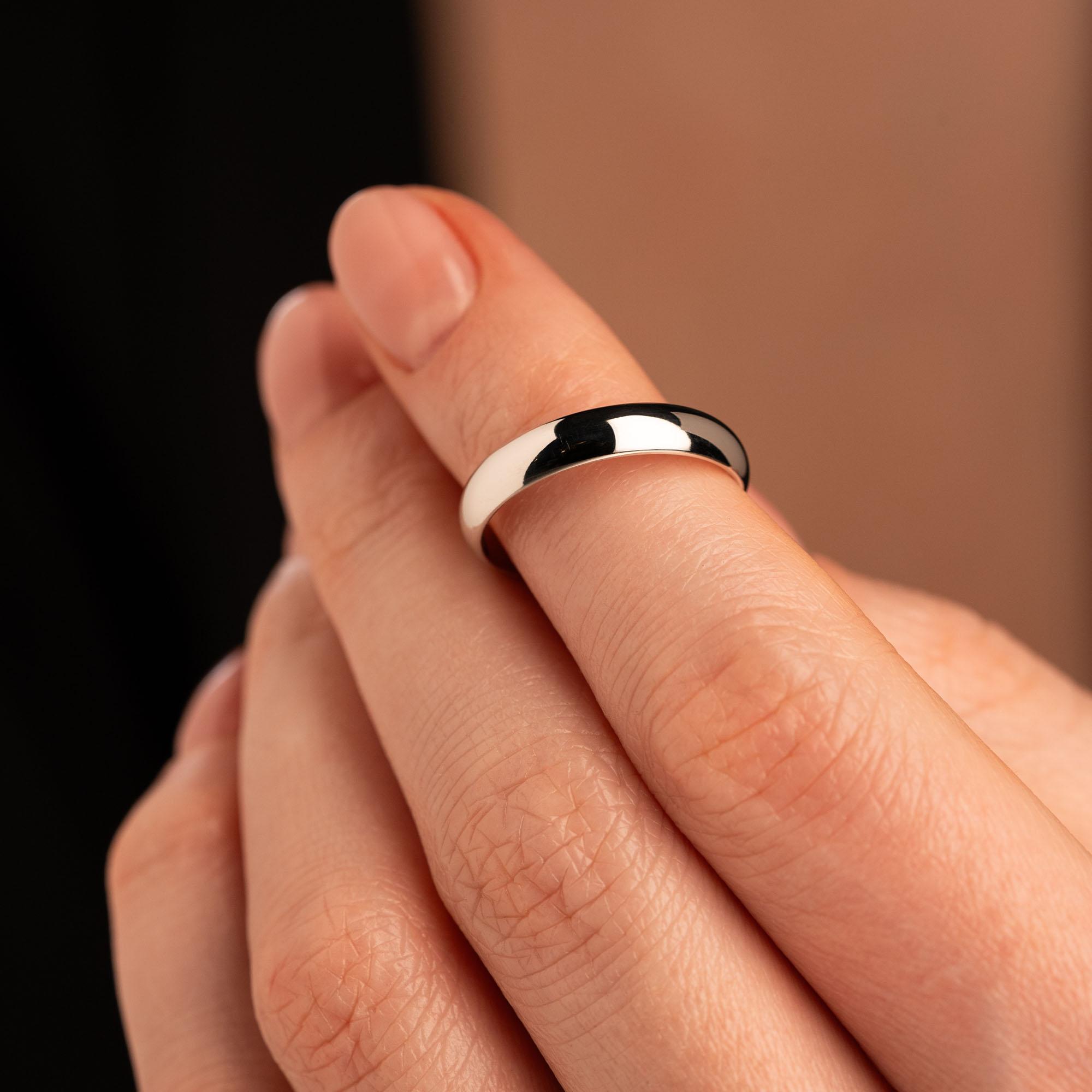 Обручальное кольцо из белого золота 110-000-540