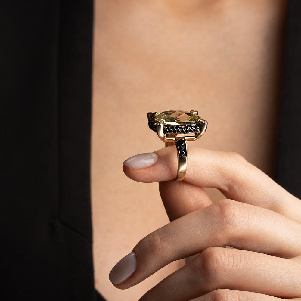 Кольцо из желтого золота с кварцем 931842К