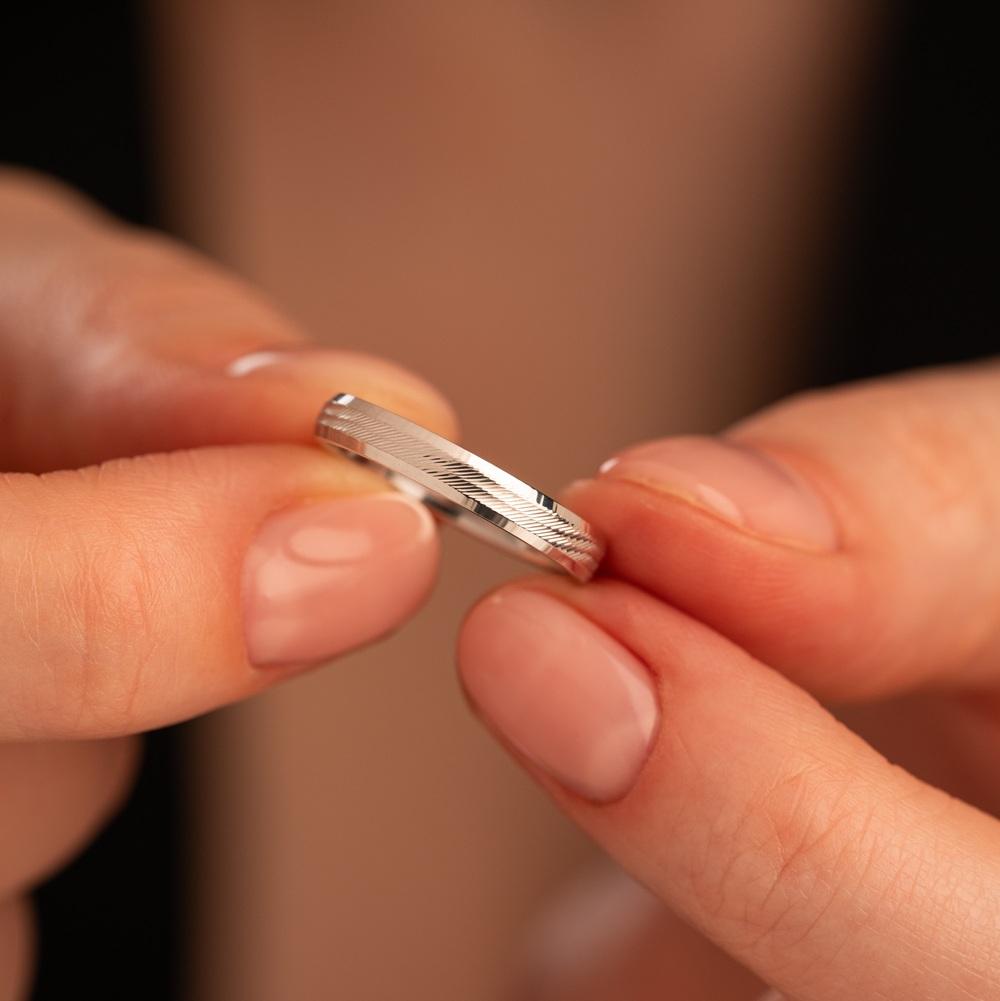 Обручальное кольцо из белого золота 510-000-1021