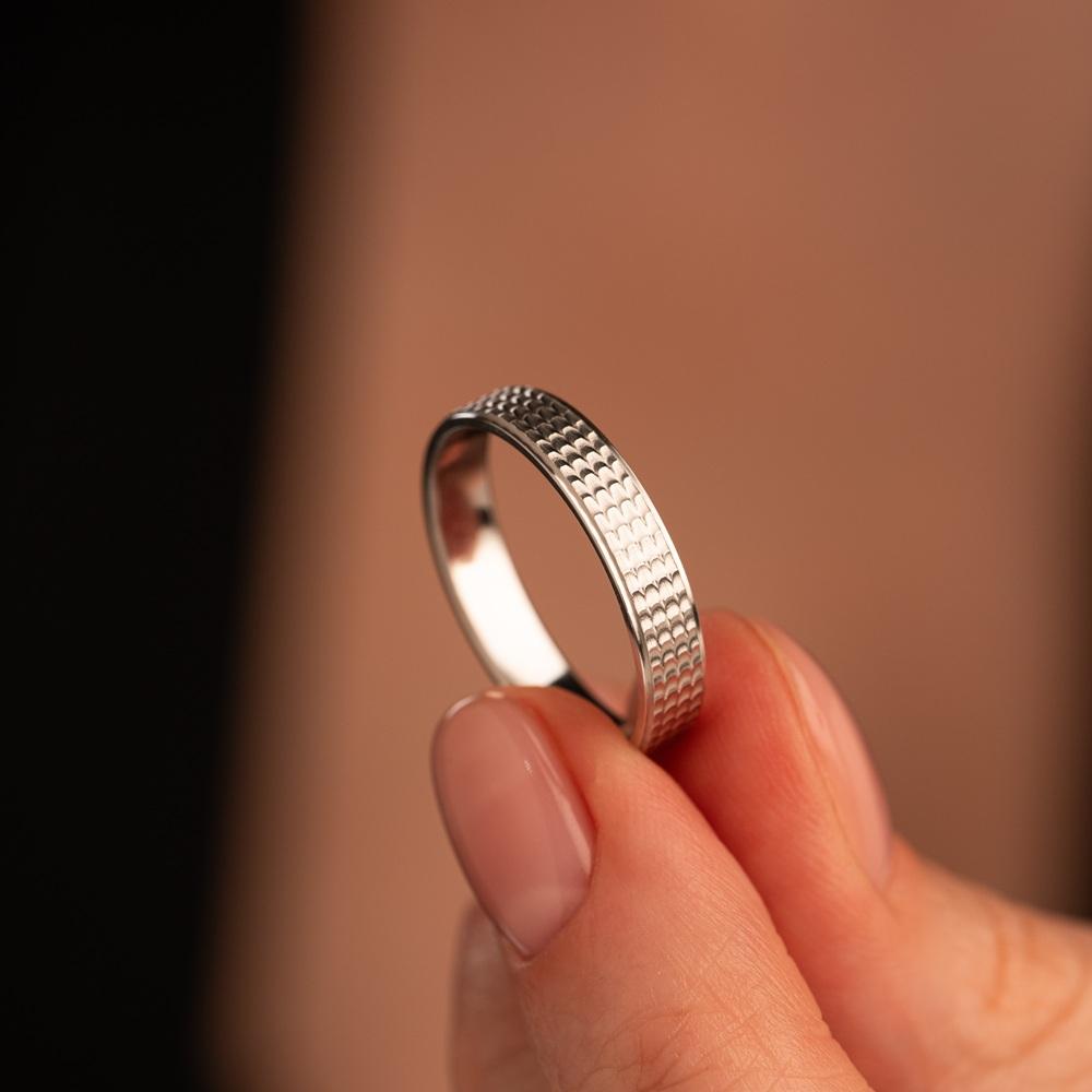 Обручальное кольцо из белого золота 510-000-1012