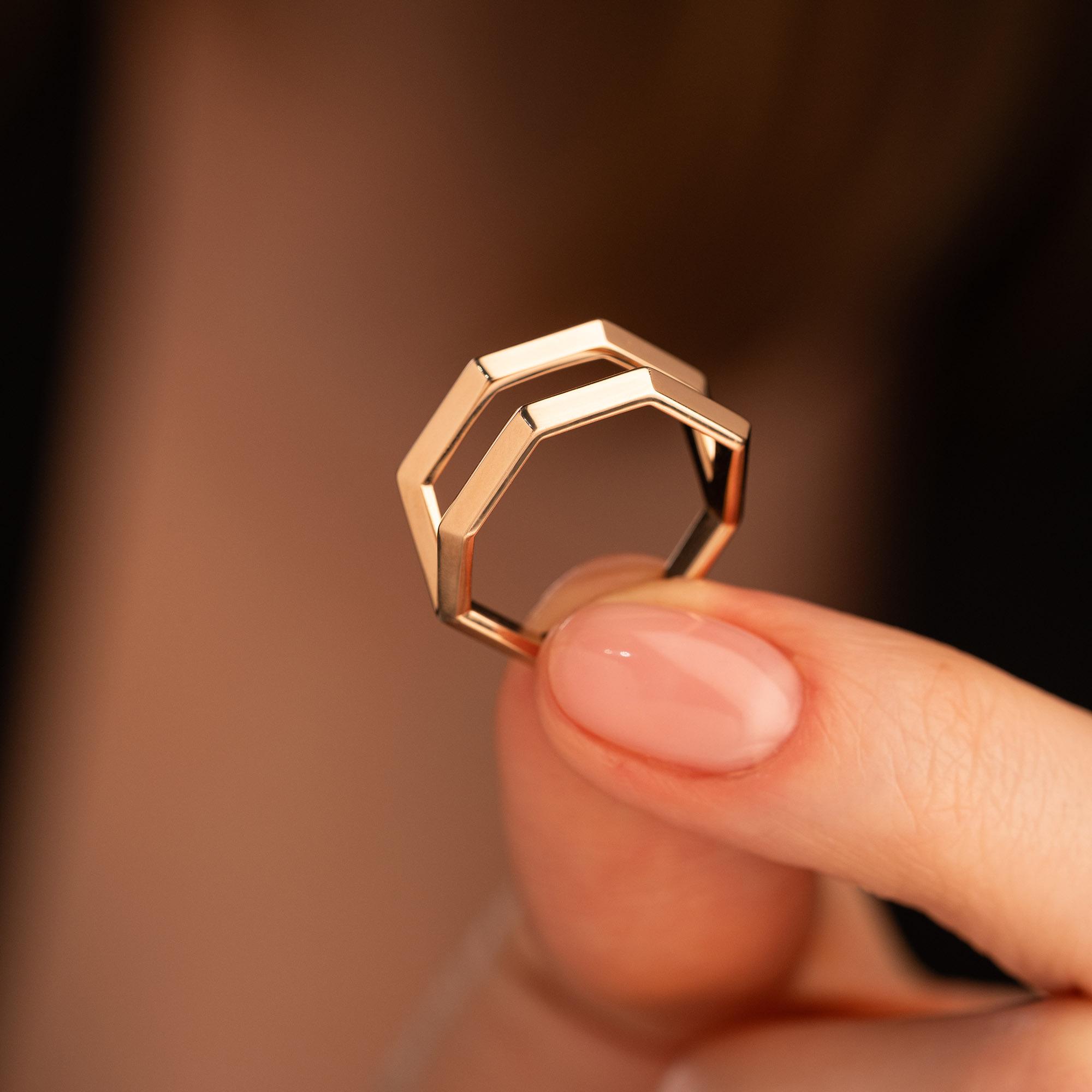 Кольцо из красного золота 9111059